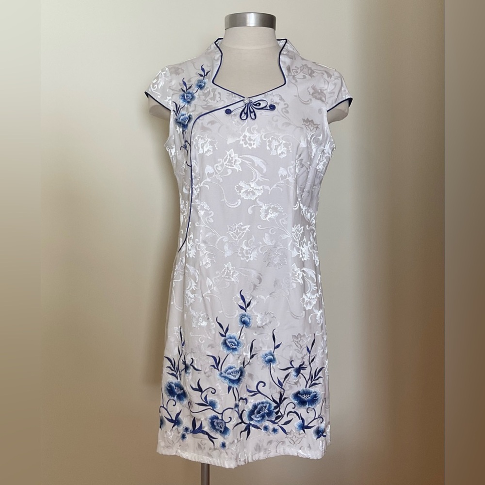 Qipao Cheongsam Silk & Cotton Dress White w/ Blue Embroidery Sz XXL Fits Smaller